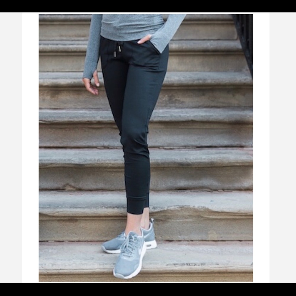 Zyia active black unwind jogger XS